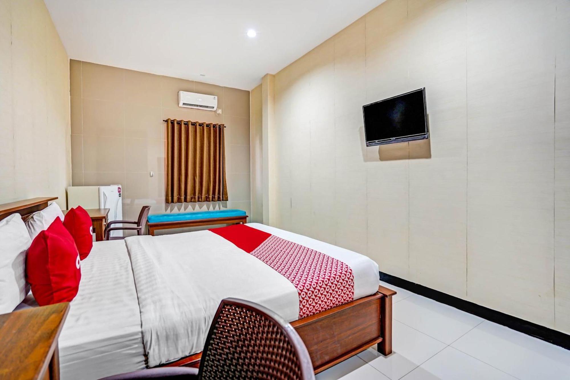 Oyo 90889 Dkb Residence Surabaya Exterior photo
