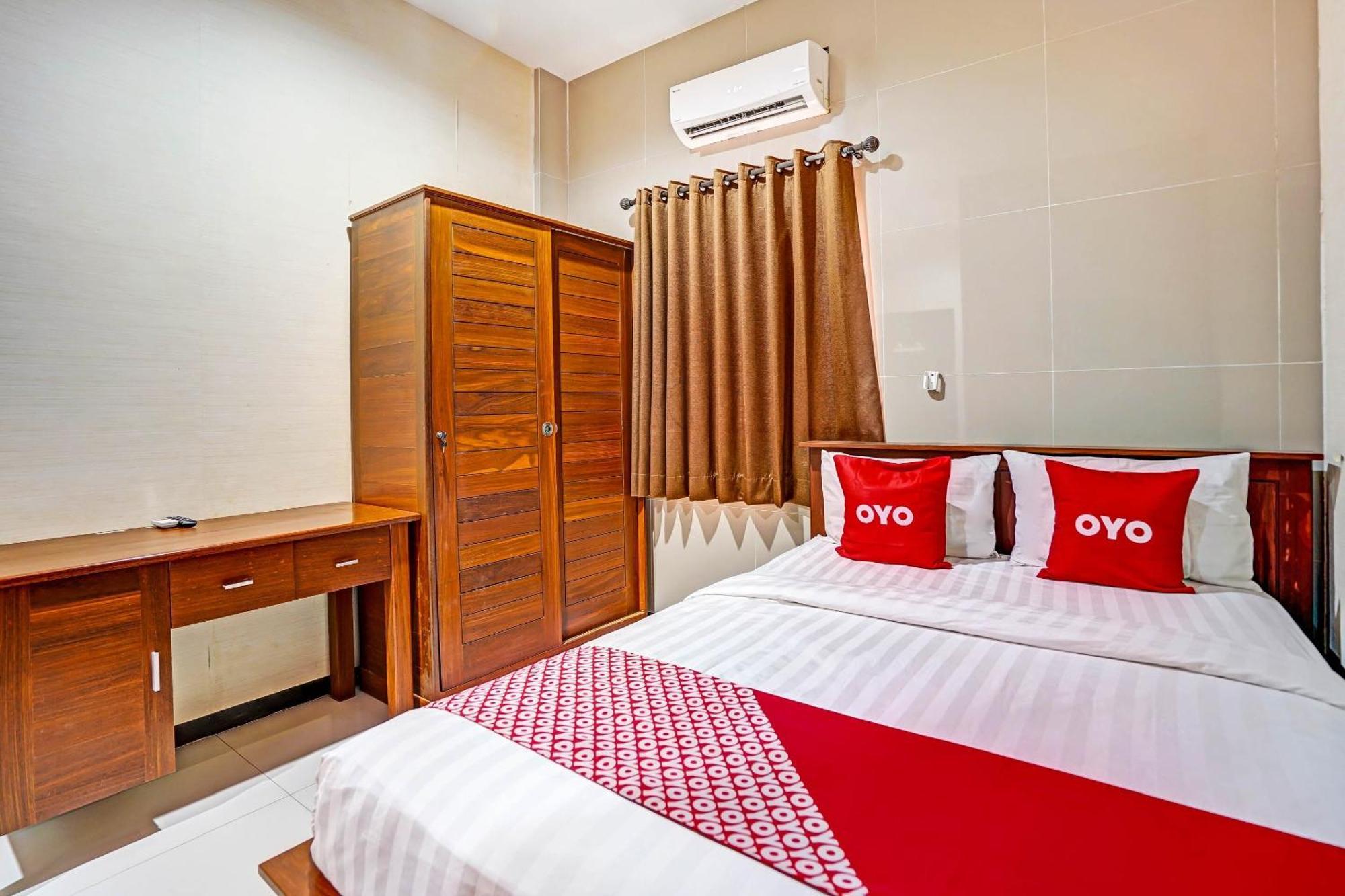 Oyo 90889 Dkb Residence Surabaya Exterior photo